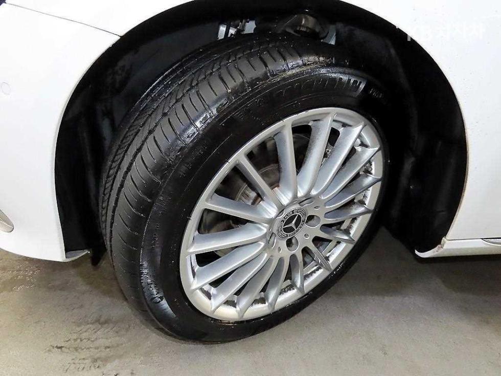 2020 Mercedes-Benz E (W213) photo
