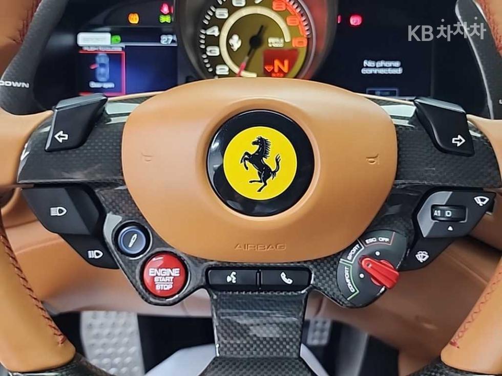 Ferrari Portofino — miniaturë 15