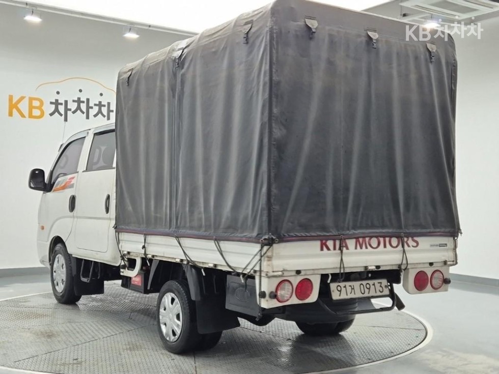 2018 - kia bongo iii
