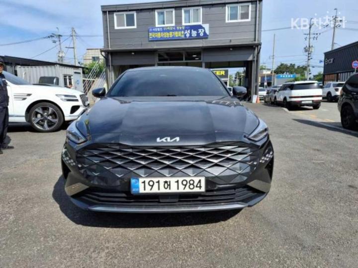 Kia K8 3.5 LPG Trendy