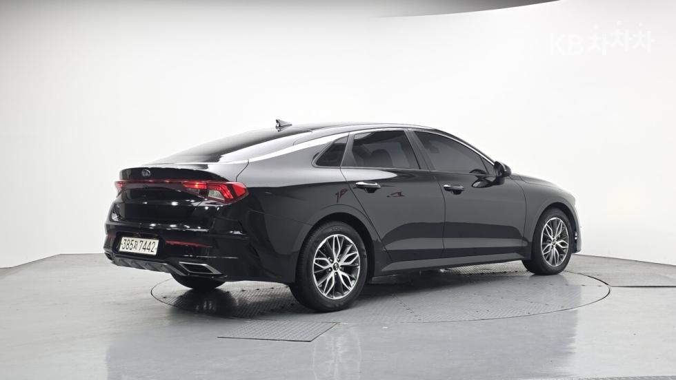 2021 - kia k5