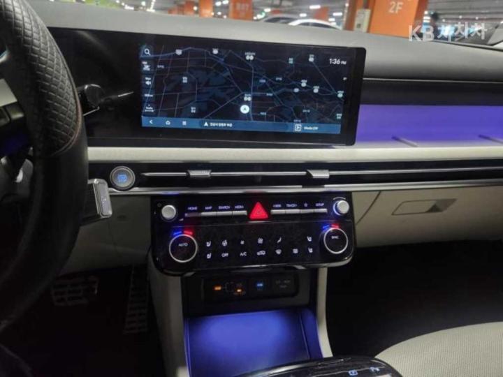 Hyundai Tucson NX4 Gasoline 1.6T 2WD Inspiration 6