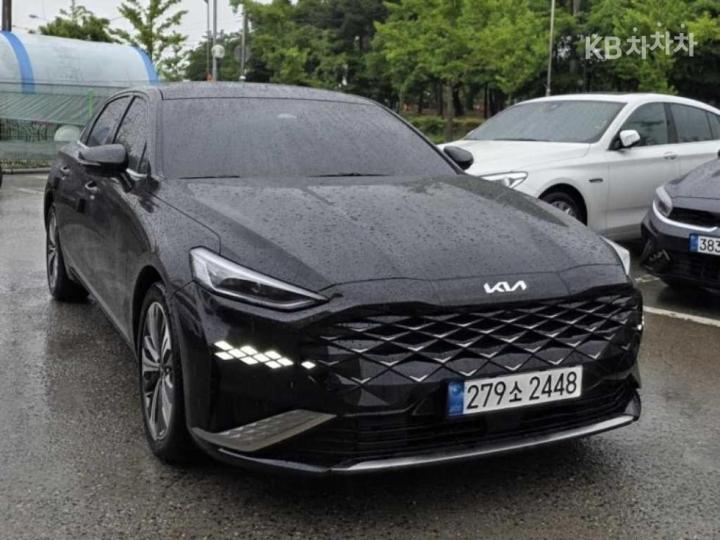 Kia K8 Hybrid 1.6 Turbo Signature