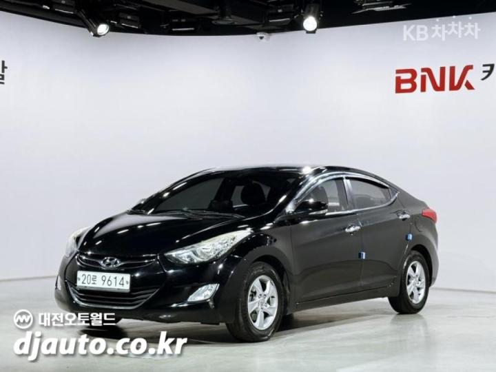 Hyundai Avante MD M16 GDI Smart