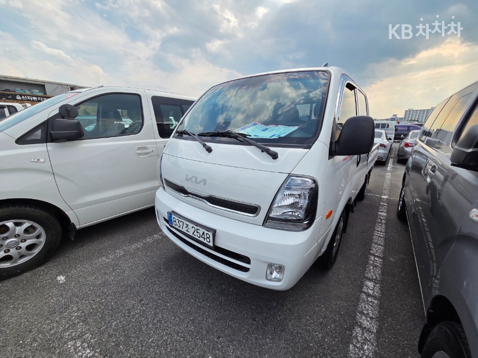 2024 - kia bongo iii