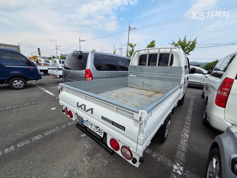 2024 - kia bongo iii