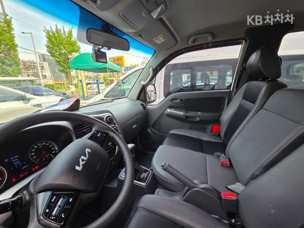 2024 - kia bongo iii