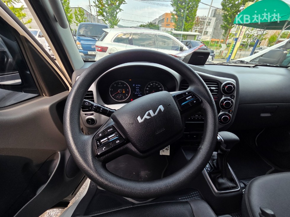 2024 - kia bongo iii