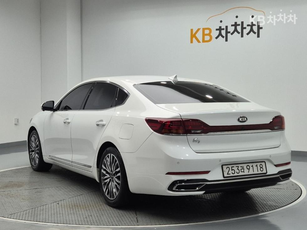 2020 - kia k7
