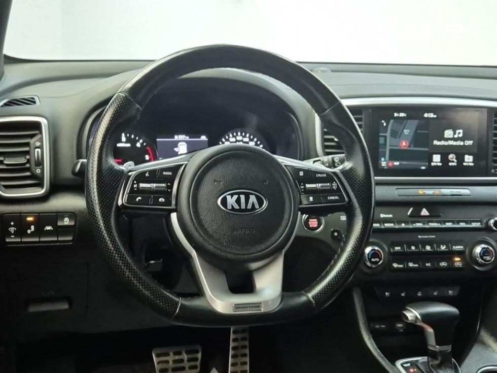 2022 - kia sportage