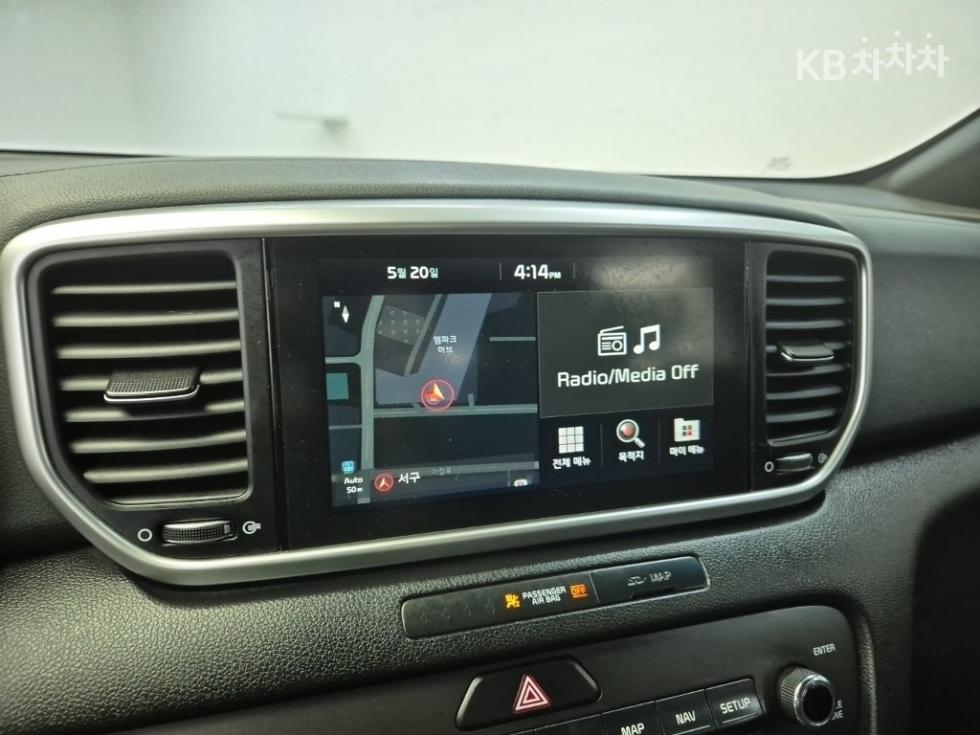 2022 - kia sportage