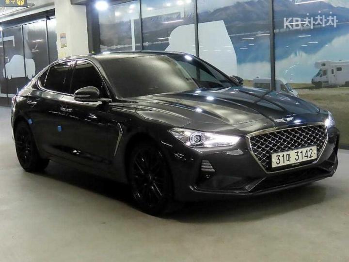 Genesis G70 2.0T Supreme
