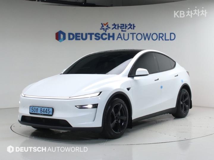 Tesla Model Y Long Range 2