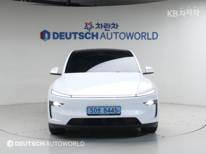 Tesla Model Y Long Range 4