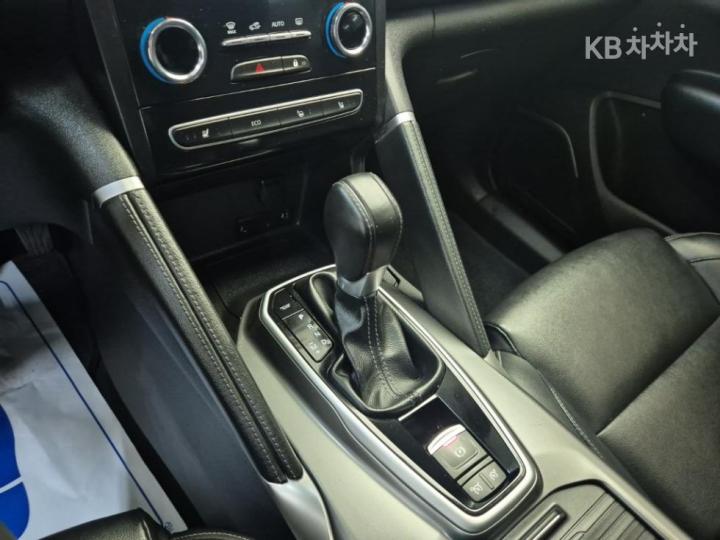 Renault QM6 New 2.0 GDe 2WD LE Signature 9