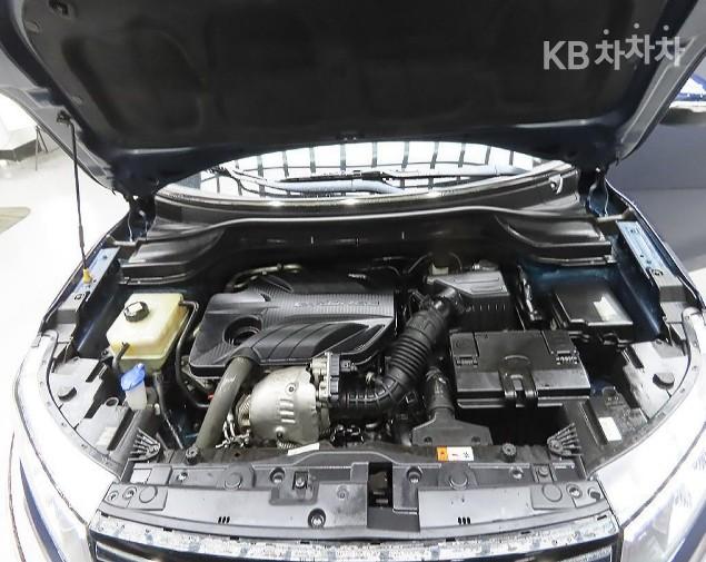 KG Mobility (Ssangyong) Tivoli Diesel V7 2WD Base Type 8