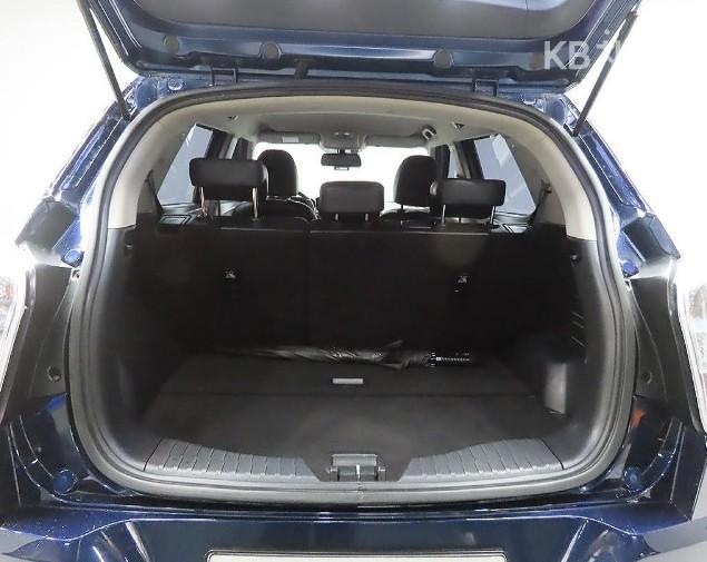 KG Mobility (Ssangyong) Tivoli Diesel V7 2WD Base Type 9