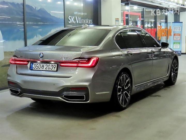 BMW 7 Series G11 730Ld xDrive M Sport 5