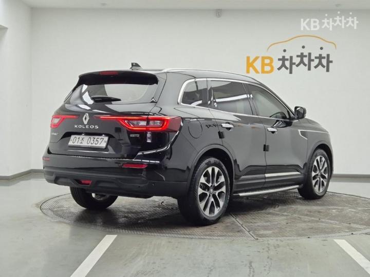 Renault QM6 2.0 4WD RE Base Type 5