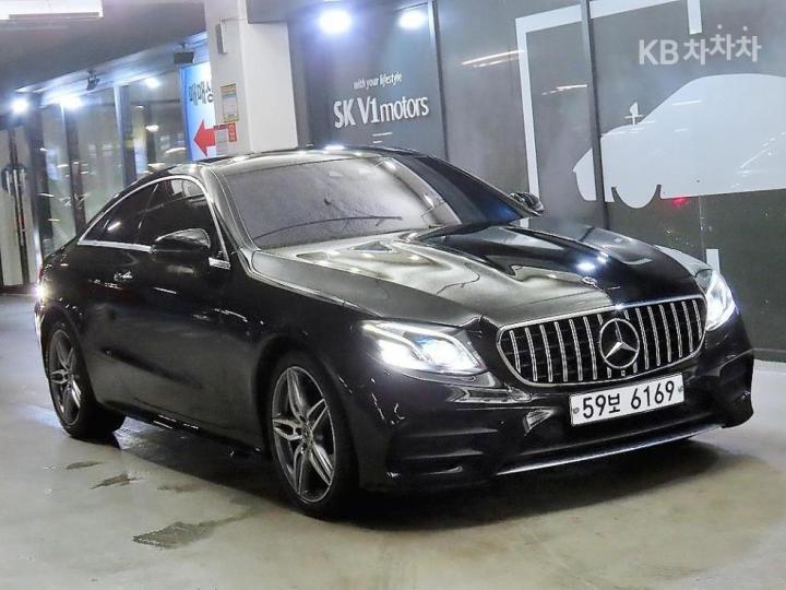 Mercedes-Benz E-Class W213 E220d COUPE