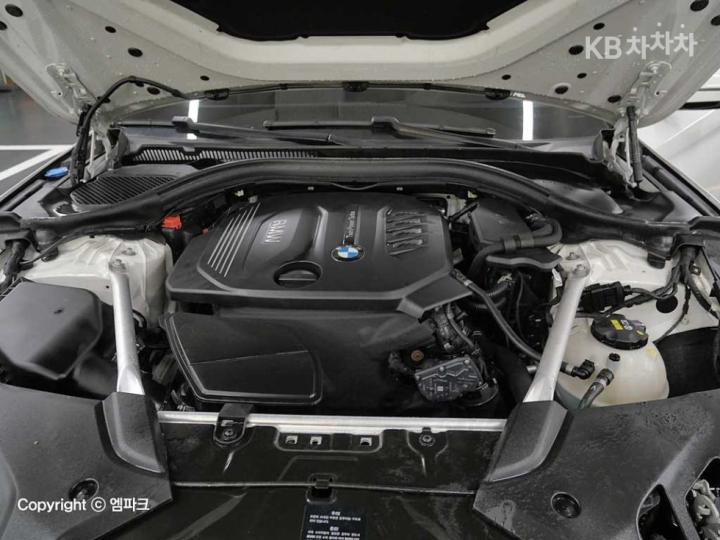 BMW 5 Series G30 520d xDrive M Sport Package 6