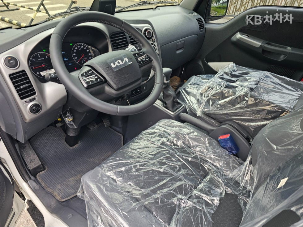 2025 - kia bongo iii