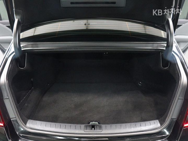 Genesis G90 RS4 3.5T Base Type 6