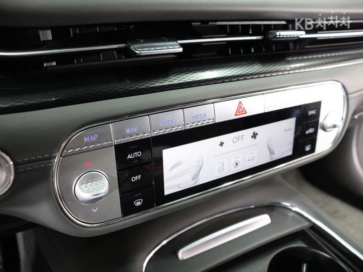 Genesis G90 RS4 3.5T Base Type 10