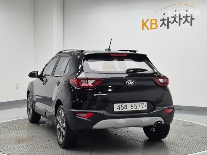 Kia Stonic Diesel 1.6 VGT Trendy 3