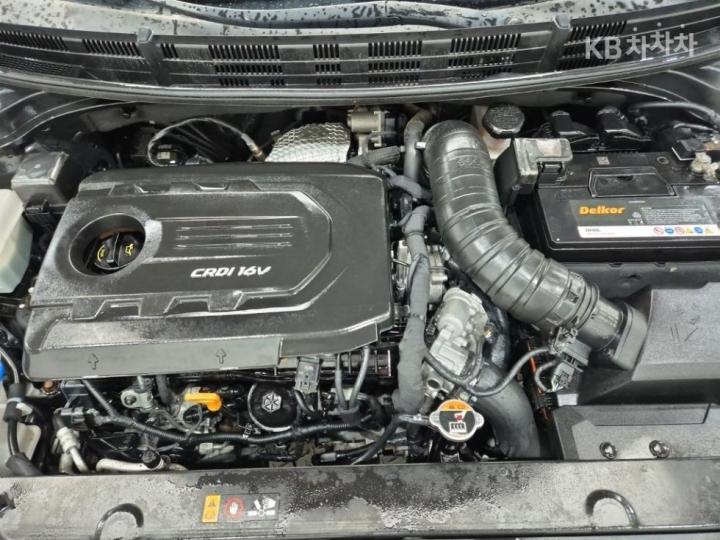 Kia Stonic Diesel 1.6 VGT Trendy 6