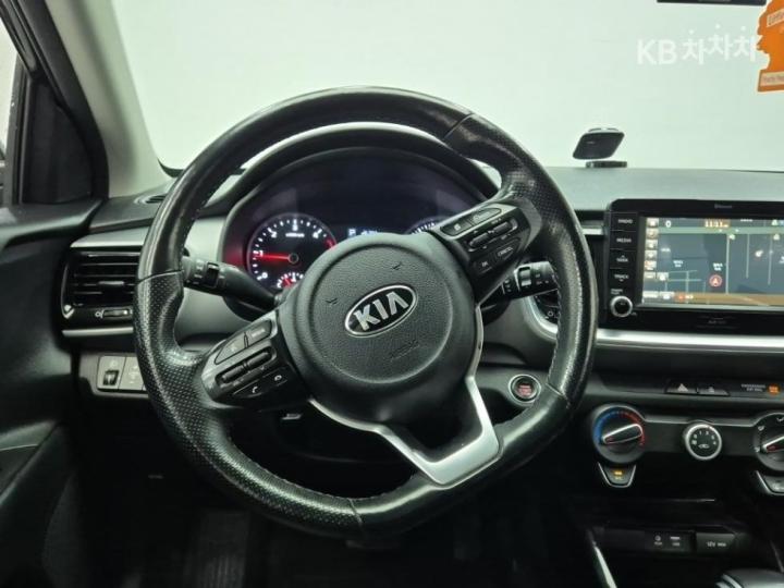Kia Stonic Diesel 1.6 VGT Trendy 10