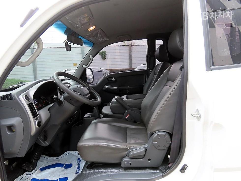 2019 - kia bongo iii