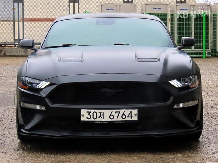Ford Mustang Coupe Premium
