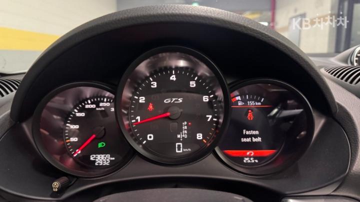 Porsche Boxster 2.5 GTS 2