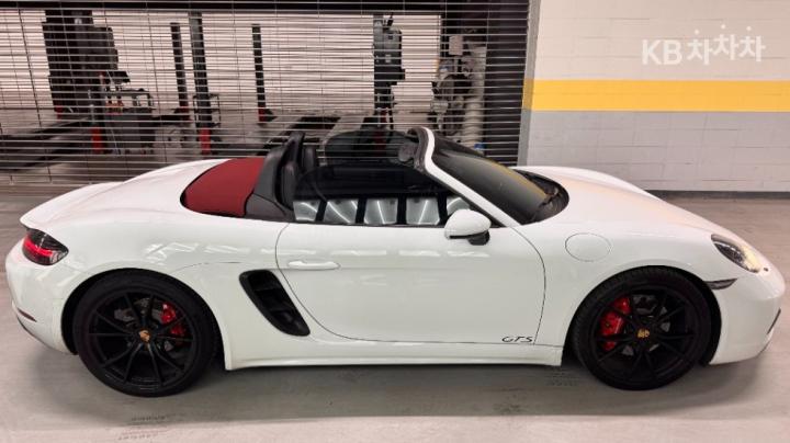 Porsche Boxster 2.5 GTS 3
