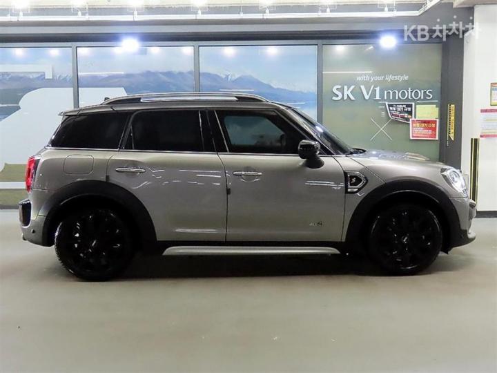 Mini Countryman F60 2.0 Cooper S Untamed Edition T1 4