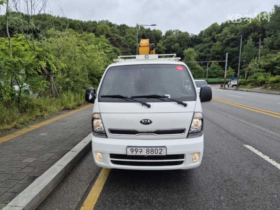 2020 - kia bongo iii