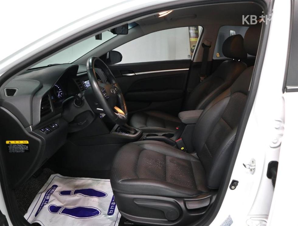 Hyundai Avante — miniaturë 8