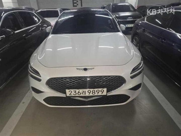Genesis G70 2.0T 4WD Standard