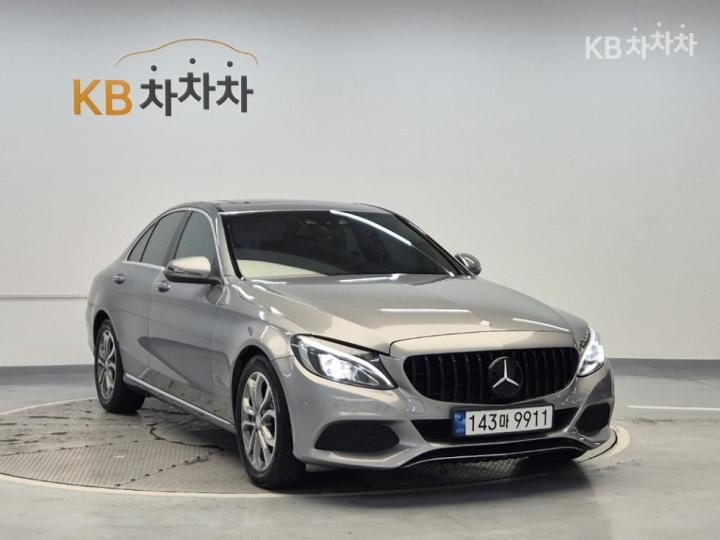 Mercedes-Benz C-Class C220d Avantgarde W205 5