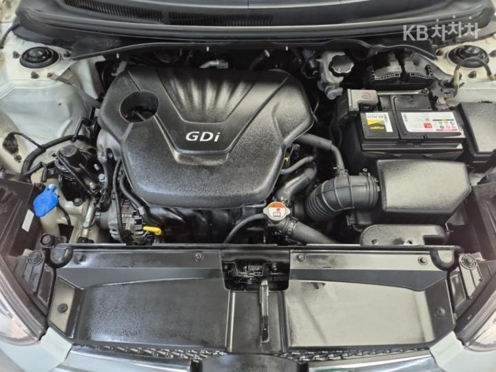 Hyundai Veloster PYL DCT 6