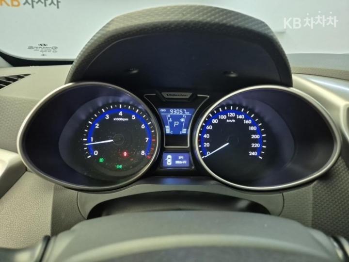 Hyundai Veloster PYL DCT 7