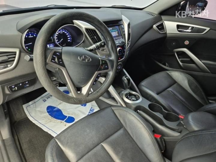 Hyundai Veloster PYL DCT 8