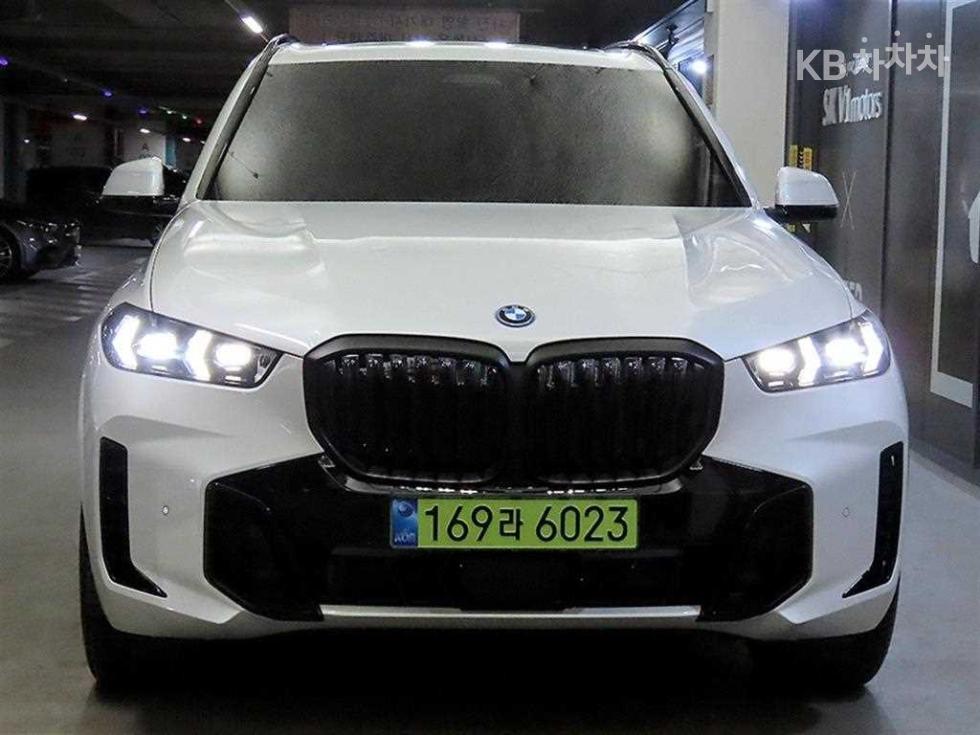 BMW X5 — miniaturë 2