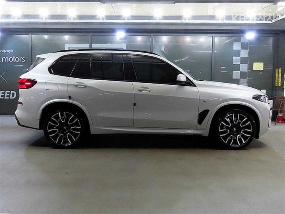 BMW X5 — miniaturë 3
