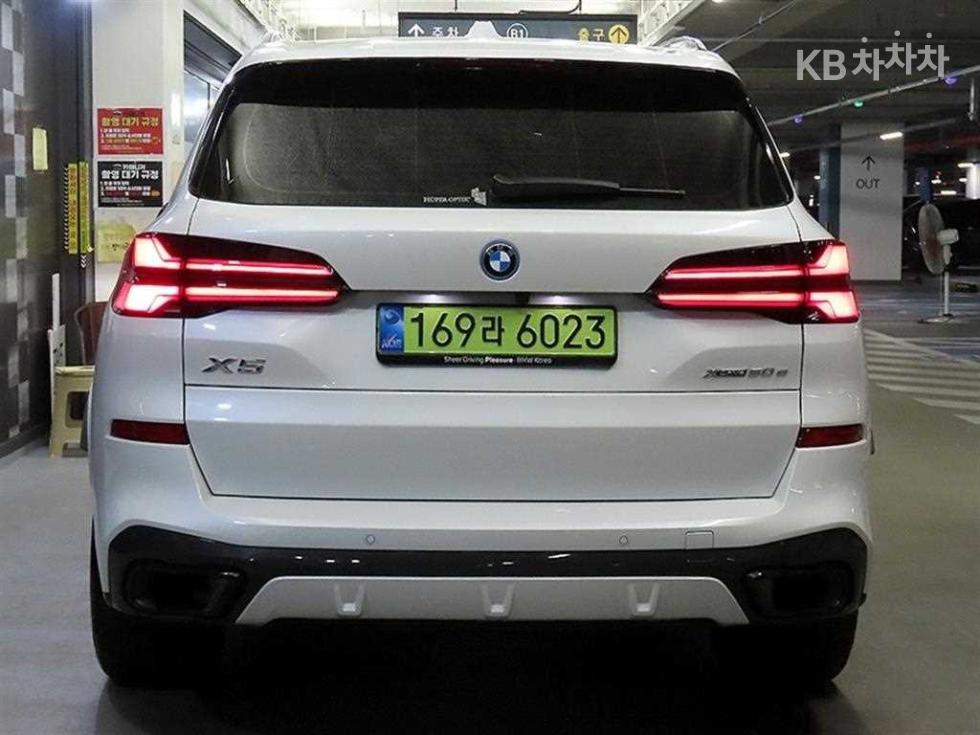 BMW X5 — miniaturë 5
