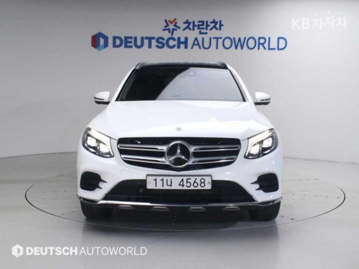Mercedes-Benz GLC-Class X253 350e 4Matic AMG Line 4