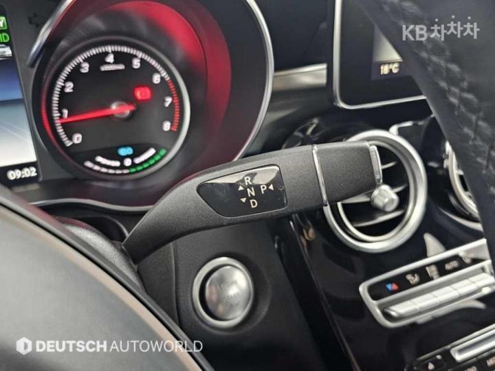 Mercedes-Benz GLC-Class X253 350e 4Matic AMG Line 10