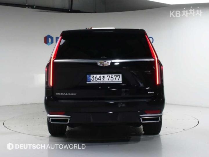 Cadillac Escalade — miniaturë 4