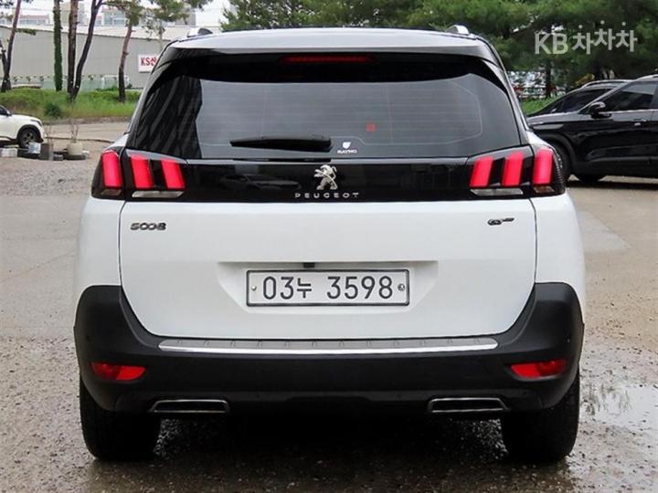 Peugeot 5008 1.5 Blue HDi Allure 5